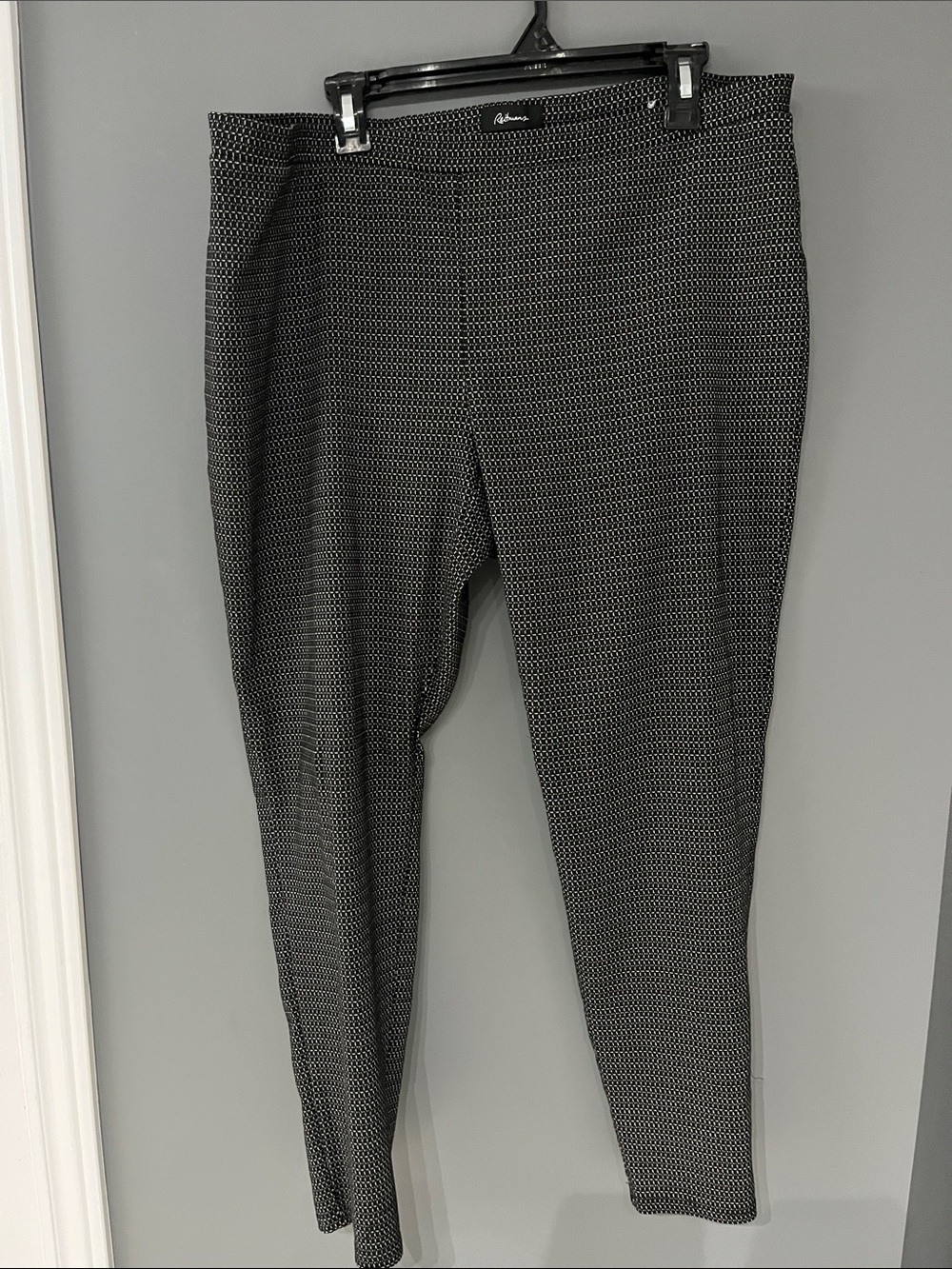 3/$30 Black Textured Stretch Dress Pants